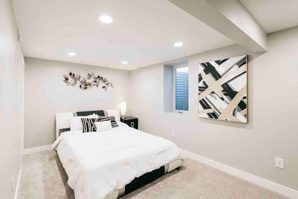 Beautiful Luxury Home Freshly Renovated With Big Yard, Seating & Grill Pad 코타지 그로브 외부 사진