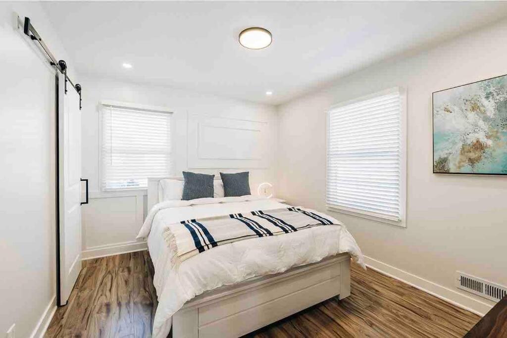 Beautiful Luxury Home Freshly Renovated With Big Yard, Seating & Grill Pad 코타지 그로브 외부 사진